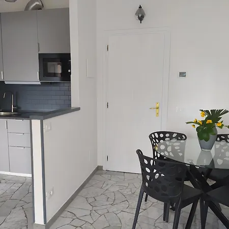 Bonga 28 Apartmán Luino
